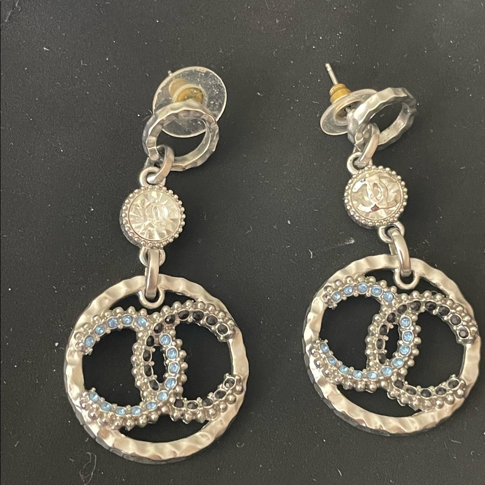 Silver CC logo crystal drop earrings